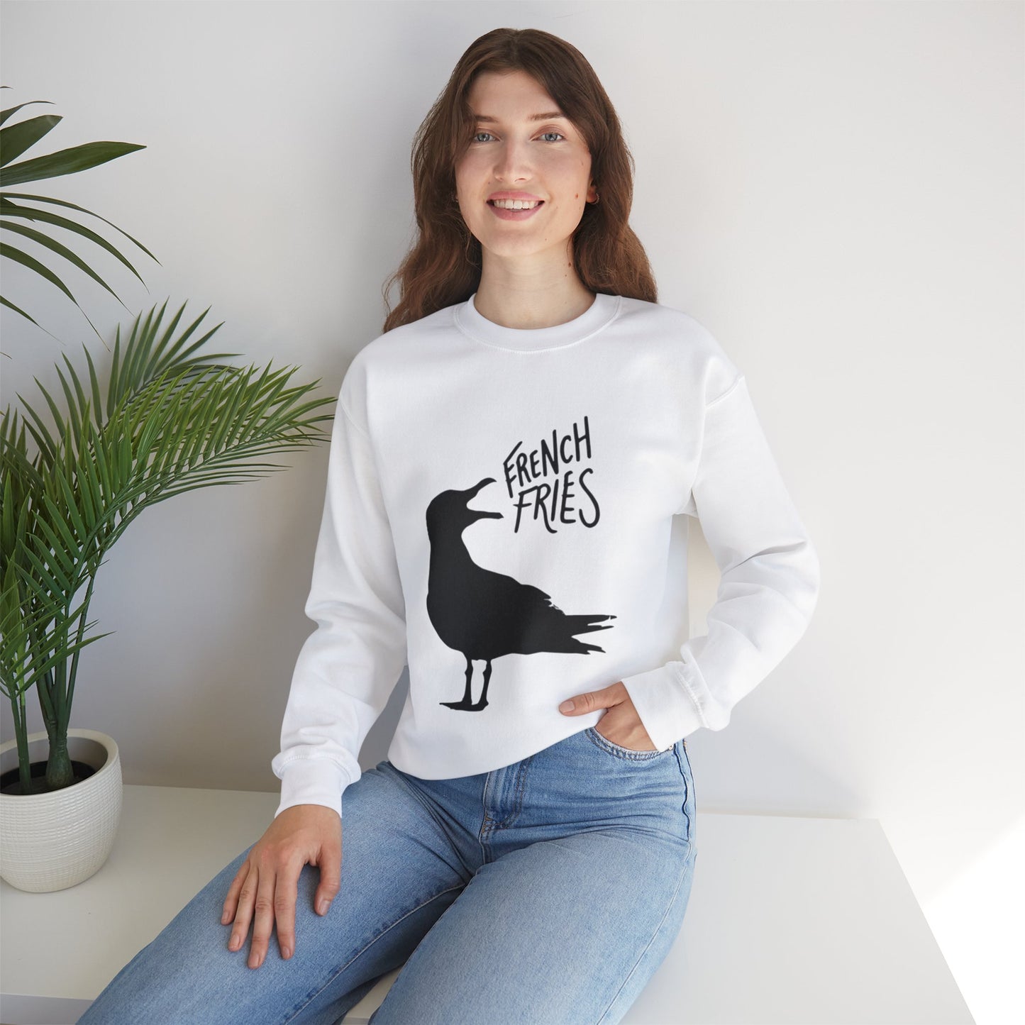 Funny Shirt For Girlfriend, Seagull Screaming For French Fries Sweatshirt, Gift For Wife, Mom, Sister, Anyone Who Loves The Beach