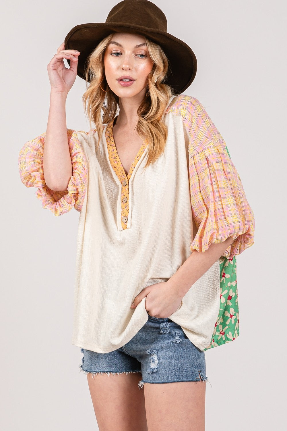 SAGE + FIG Color Block Bubble Sleeve Top