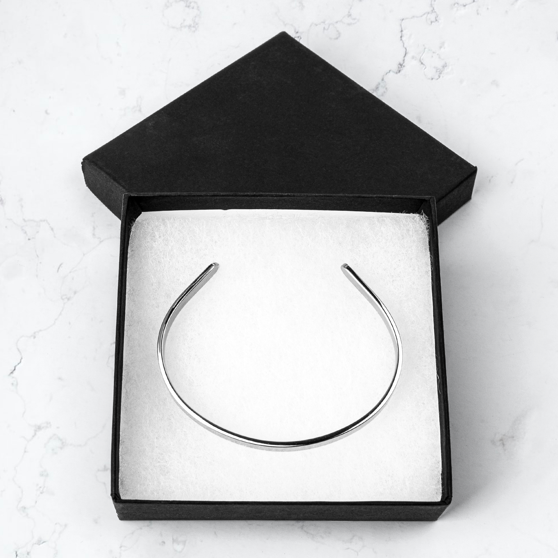 Nancy_custom_Bracelet_Packaging_Mockup.png