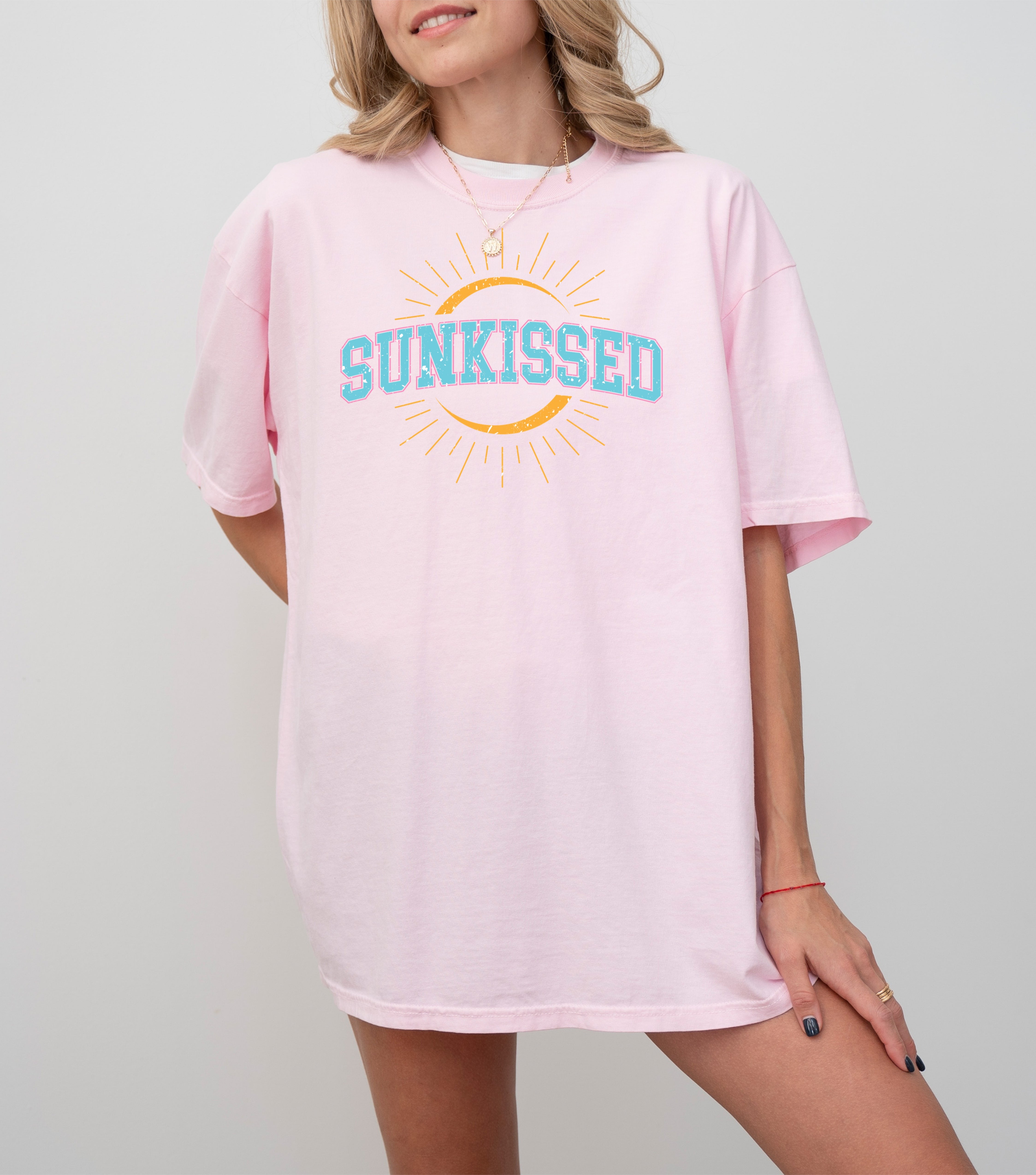Sunkissed Beach Shirt, Comfort Colors Tshirt, Retro Tee, Vintage Beach Top, Summer Vibes T-shirt, Coastal Vacation Apparel, Sun Tank Top